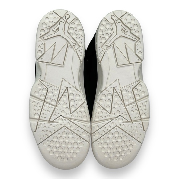 Jordan Little Kid's True Flight Black/Phantom-Anthracite size 1.5Y 20.5 cm - Picture 8 of 10